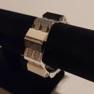 Carolee stretchy bracelet